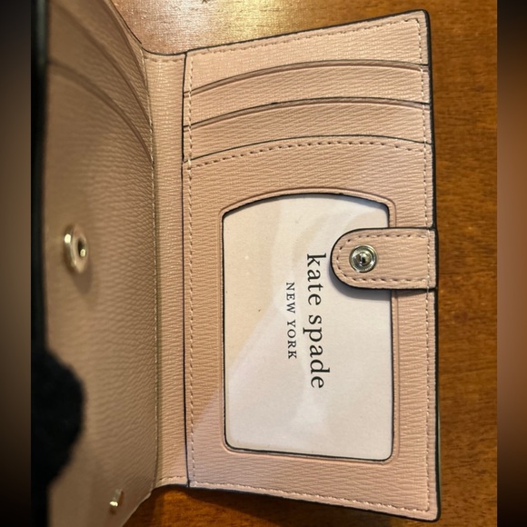 NWT $98 Kate Spade slim bifold wallet - Picture 9 of 10